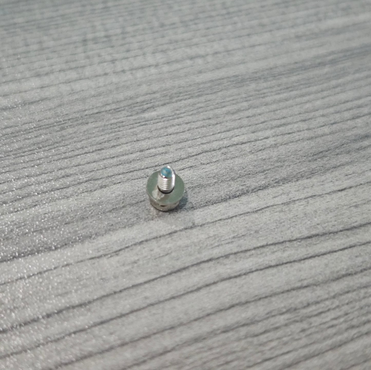 Zonebee Metal Bolts – High-Strength, Durable Fasteners for Secure Fixing