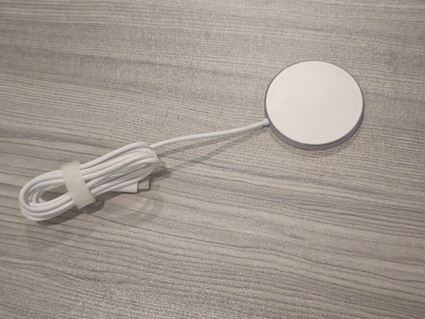 Zonebee Fast Wireless Chargers – Fast, Convenient Charging for Smartphones & Smartwatches